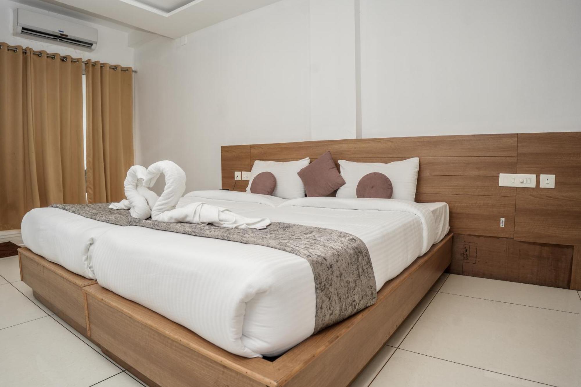 Hotel Lets Stay Kochi Exterior foto