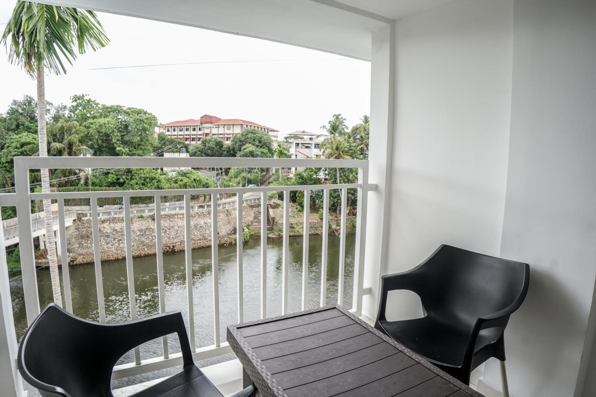 Hotel Lets Stay Kochi Exterior foto