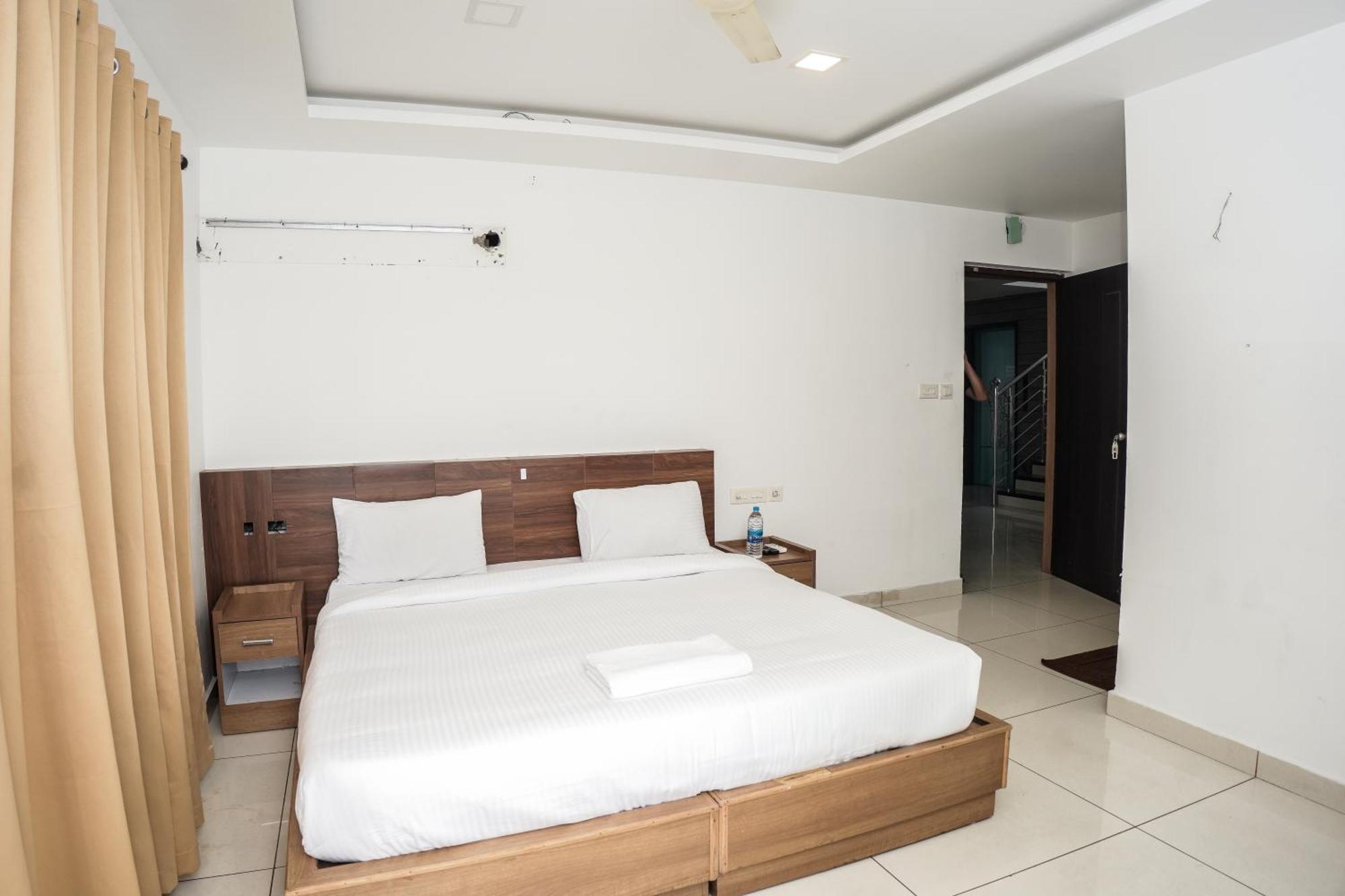 Hotel Lets Stay Kochi Exterior foto